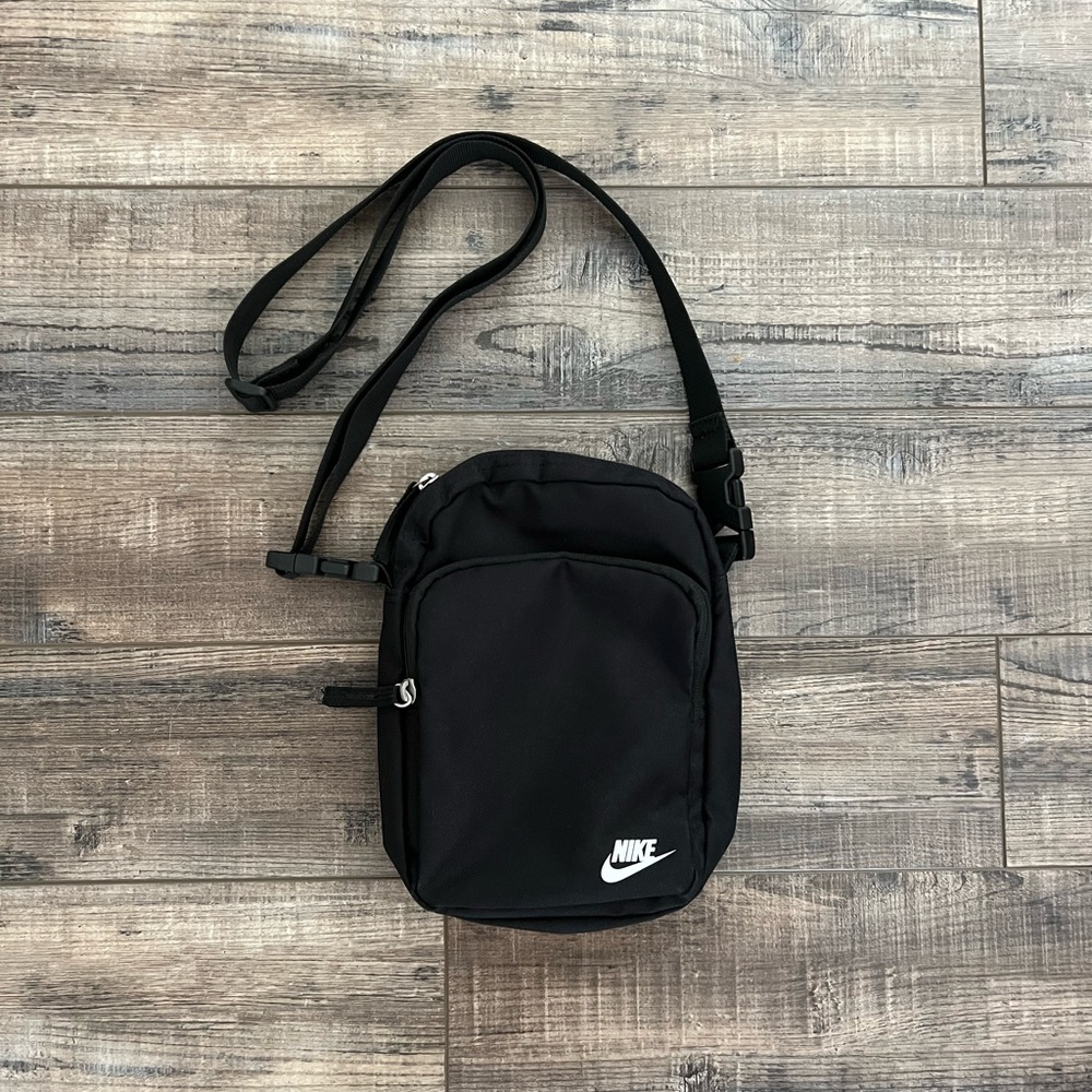 Nike crossbody bag
